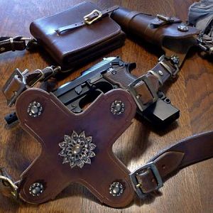 Leather holster from uncharted 3