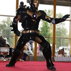 iron bat real cosplay gatling soft air suit armor made dany bao italy (7)