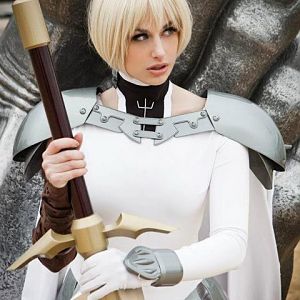 Character: Clare
Series: Claymore
Makeup: Linda Le
Photos: LJinto

Costume Writeup: Coming Soon